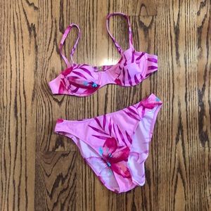 Huit floral bikini